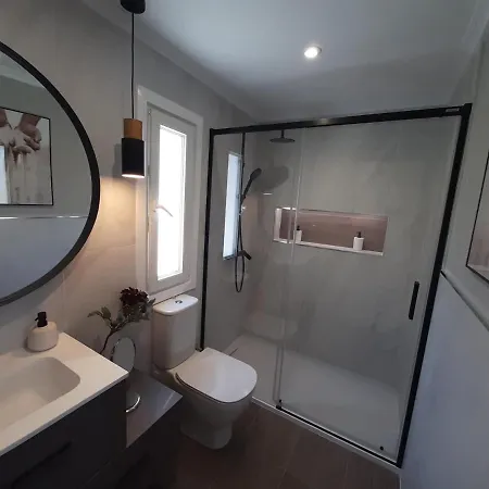 En El Centro De Con Vistas 別荘 バイヨーナ