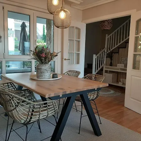 別荘 En El Centro De Con Vistas バイヨーナ